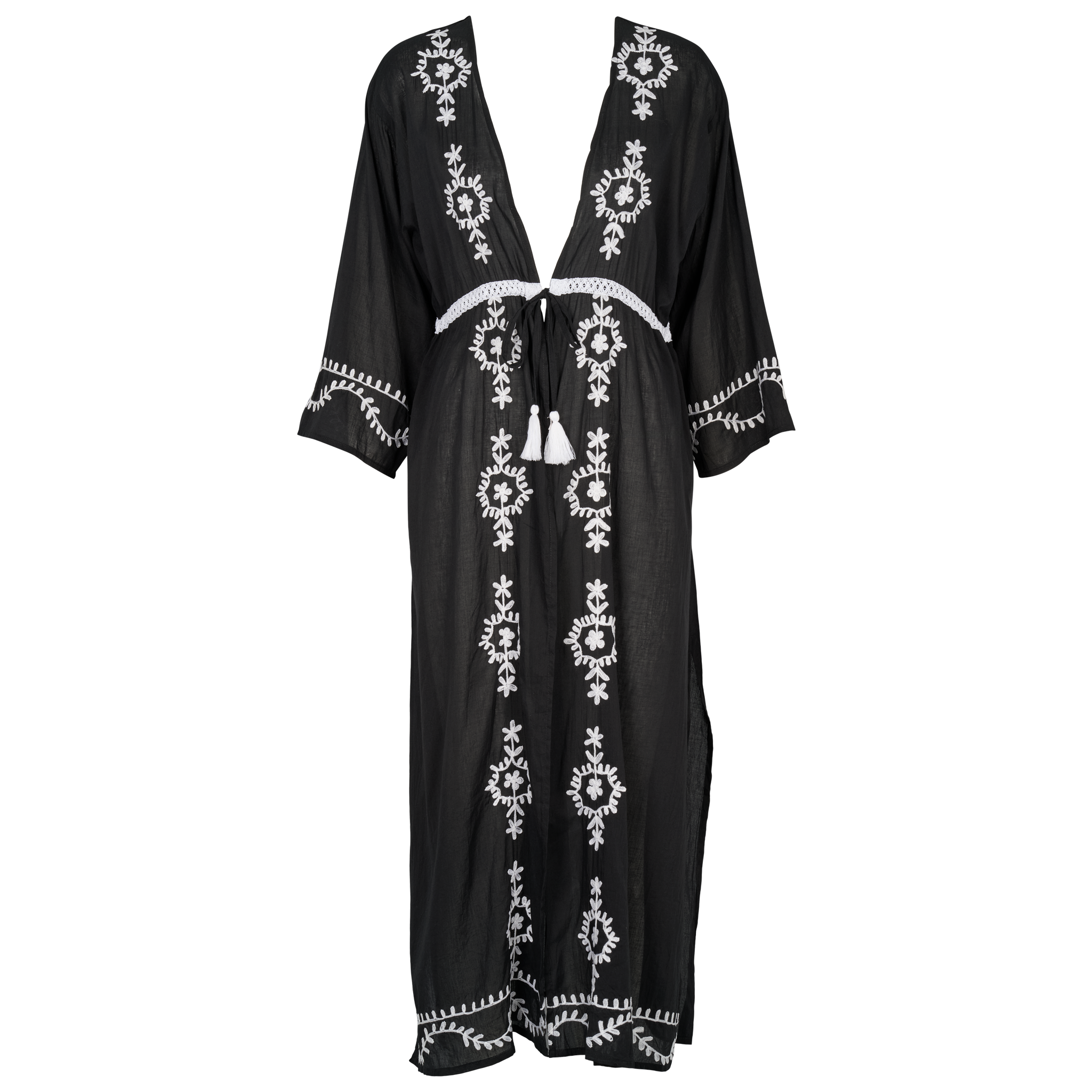 Sort kaftan med hvidt broderi og bindebånd i taljen